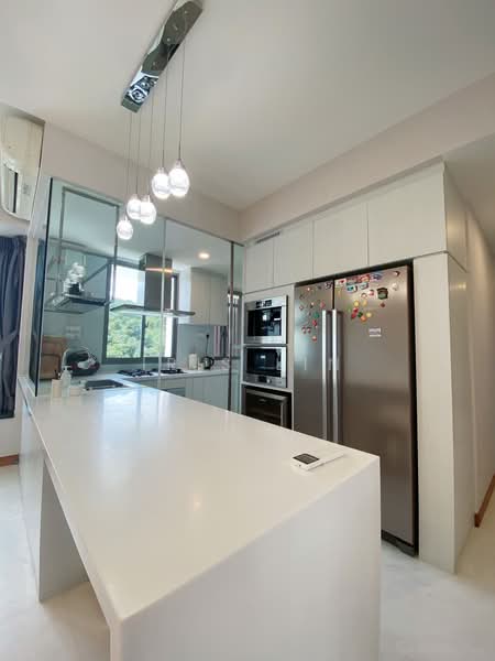140 Hillview Avenue photo 3