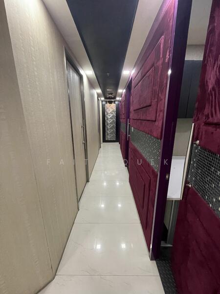Wcega Tower, 21 Bukit Batok Crescent, 400 sqft, Light Industrial (B1) For Rent, by Faith Quek, 23711232 - CommercialGuru.com.sg