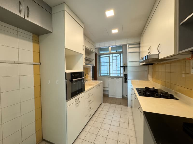 10 Stirling Road photo 5