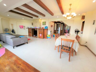 For Sale - 124 Tampines Street 11