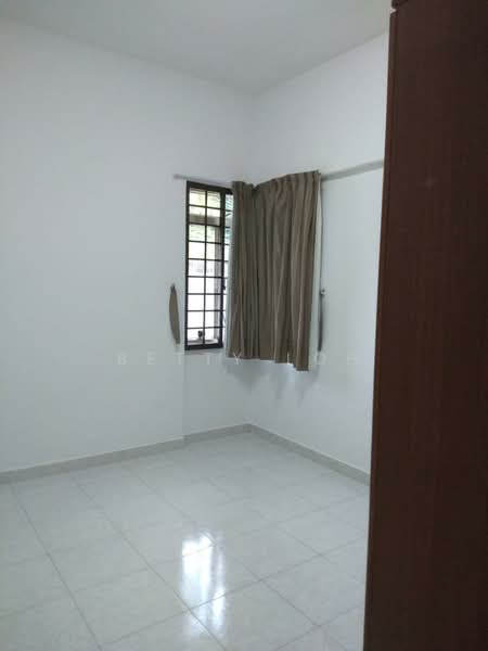 The Baycourt, 461A Upper East Coast Road, 4 Bedrooms, 1,680 sqft, Condominium For Rent, by Betty Loh, 23718171 - PropertyGuru.com.sg