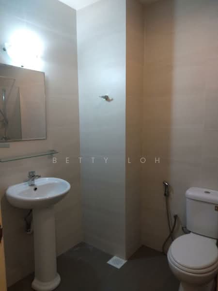 The Baycourt, 461A Upper East Coast Road, 4 Bedrooms, 1,680 sqft, Condominium For Rent, by Betty Loh, 23718171 - PropertyGuru.com.sg