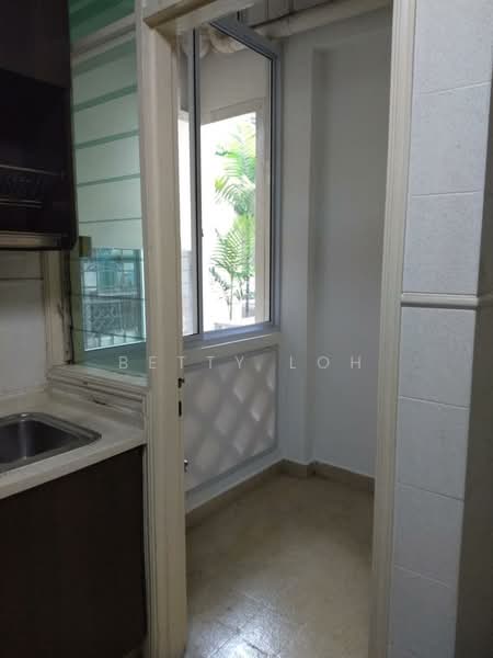 The Baycourt, 461A Upper East Coast Road, 4 Bedrooms, 1,680 sqft, Condominium For Rent, by Betty Loh, 23718171 - PropertyGuru.com.sg