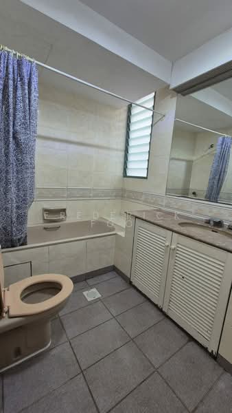 Gold Coast Condo, 366 Pasir Panjang Road, 3 Bedrooms, 1,475 sqft, Condominium For Rent, by Frederick Foo, 23722037 - PropertyGuru.com.sg