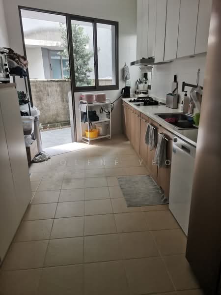 For Rent - Paradise Island