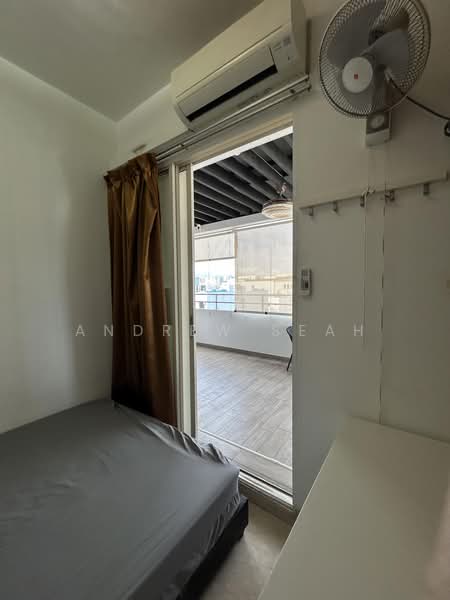 Crystal Lodge, 30 Geylang Lor 16, Room Rental, 100 sqft, Condominium For Rent, by Andrew Seah, 23727710 - PropertyGuru.com.sg