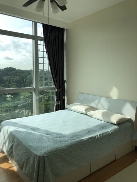 Hillview Regency, 26 Bukit Batok East Avenue 2, 3 Bedrooms, 1,195 sqft, Condominium For Rent, by Wong Wei Mun, 23731485 - Master bedroom - PropertyGuru.com.sg
