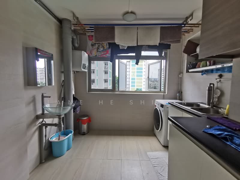 4 Lorong Lew Lian, 4 Lorong Lew Lian, 2 Bedrooms, 689 sqft, HDB Flat For Rent, by Jane He Shimin, 23732180 - PropertyGuru.com.sg