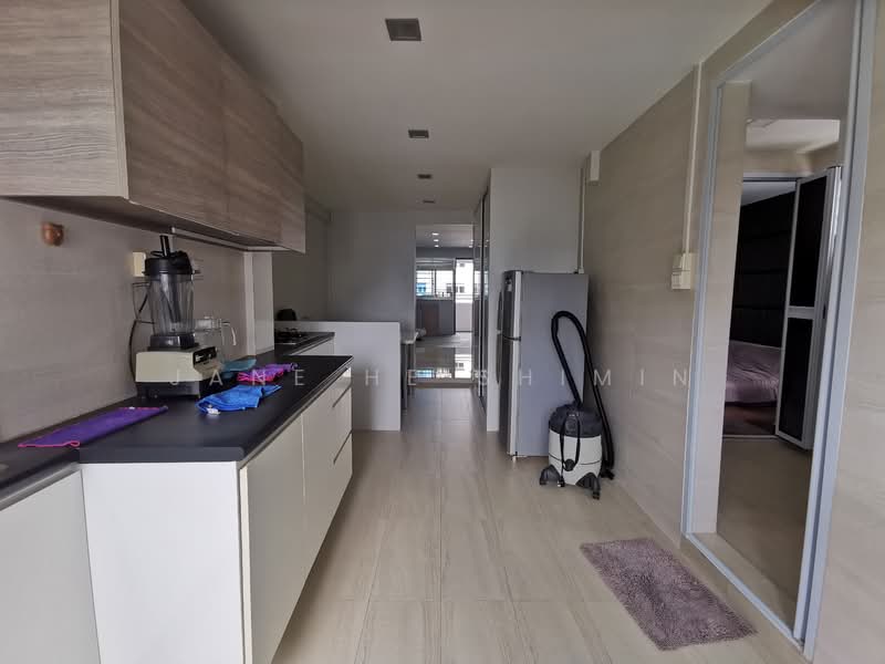 4 Lorong Lew Lian, 4 Lorong Lew Lian, 2 Bedrooms, 689 sqft, HDB Flat For Rent, by Jane He Shimin, 23732180 - PropertyGuru.com.sg