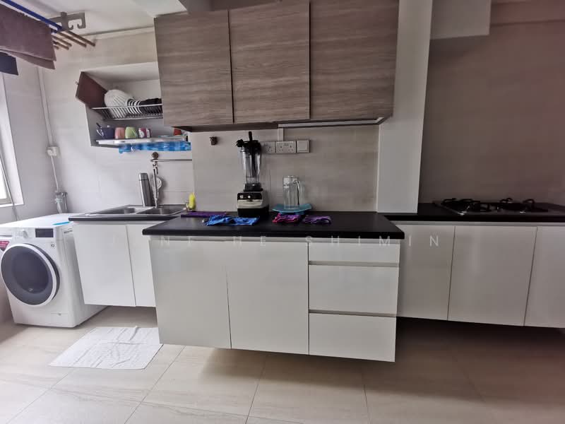 4 Lorong Lew Lian, 4 Lorong Lew Lian, 2 Bedrooms, 689 sqft, HDB Flat For Rent, by Jane He Shimin, 23732180 - PropertyGuru.com.sg