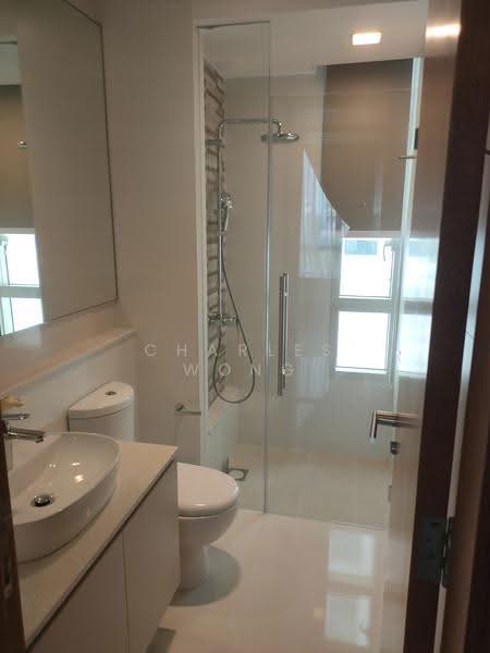 The Sea View, 37 Amber Road, East Coast / Marine Parade, 3 Bedrooms, 1,410 sqft, Condominium For Rent, by Charles Wong, 23732237 - Bathroom - PropertyGuru.com.sg