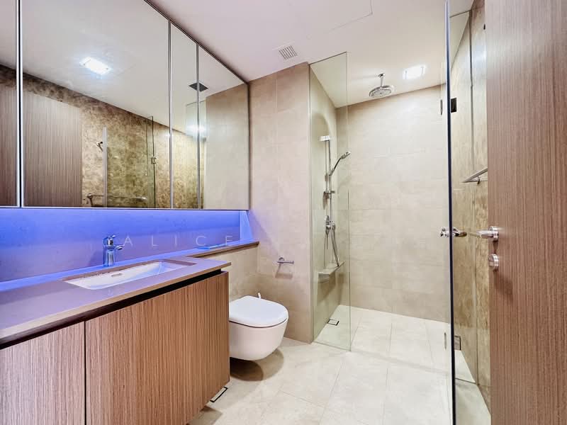 Seaside Residences, 10 Siglap Link, 1 Bedroom, 420 sqft, Apartment For Rent, by Alice Ng 黄素芳, 23734835 - Modern bathroom - PropertyGuru.com.sg