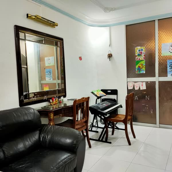 494C Tampines Street 43, 494C Tampines Street 43, 4 Bedrooms, 1,350 sqft, HDB Flat For Rent, by Kamani Jethnani, 23736032 - PropertyGuru.com.sg