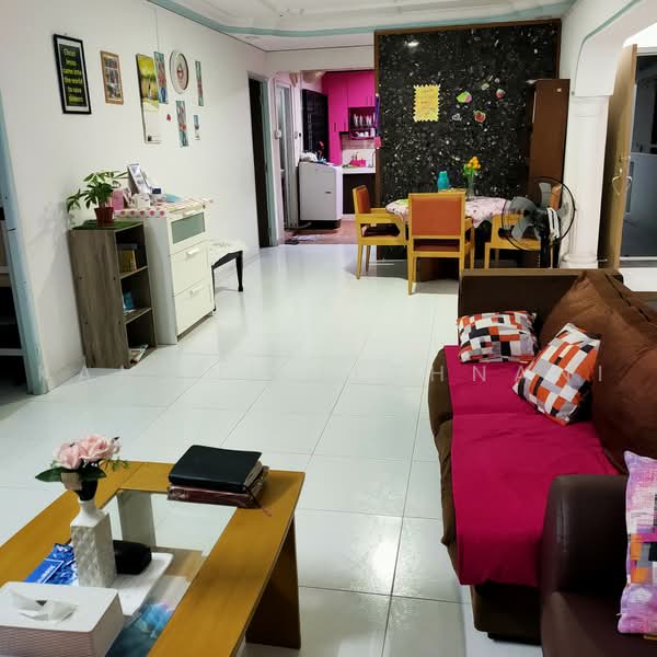 494C Tampines Street 43, 494C Tampines Street 43, 4 Bedrooms, 1,350 sqft, HDB Flat For Rent, by Kamani Jethnani, 23736032 - PropertyGuru.com.sg