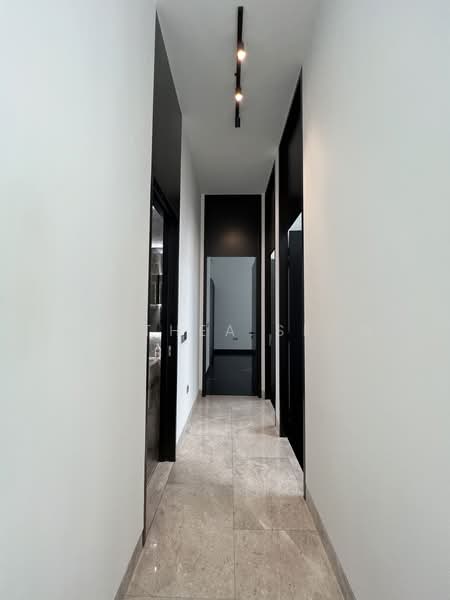 Martin Modern, 8 Martin Place, 3 Bedrooms, 1,012 sqft, Apartment For Rent, by Alethea Seow, 23736232 - PropertyGuru.com.sg