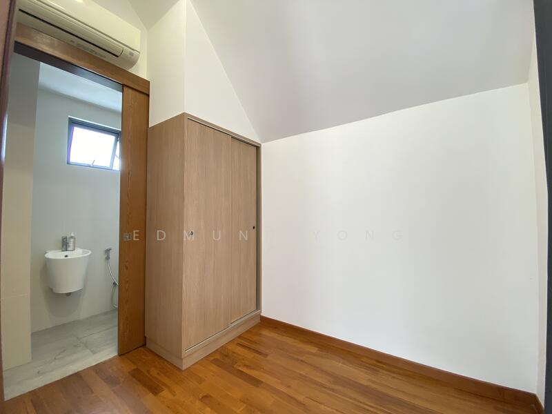 DISTRICT 26 | SPRINGLEAF GARDEN ESTATE | FREEHOLD 3 Storey Back To Back Semi Detached, , 5 Bedrooms, 5,711 sqft, Semi-Detached House For Sale, by Edmund Yong, 23737413 - PropertyGuru.com.sg