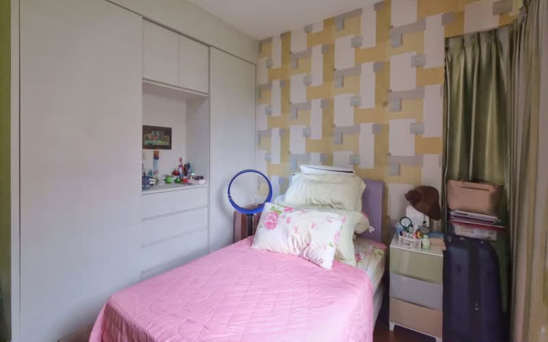 Miltonia Residences, 522 Miltonia Close, 3 Bedrooms, 1,173 sqft, Condominium For Sale, by Rey Ng, 23744411 - PropertyGuru.com.sg