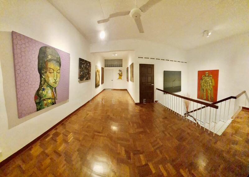 For Rent - Charming huge terrace for rent