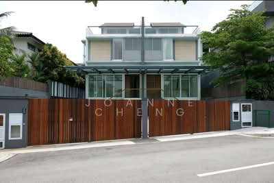 For Sale - Toh Crescent Modern Semi Detached House With Swimming Pool.