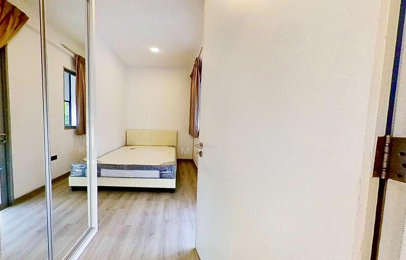 For Rent - Suites @ Sims