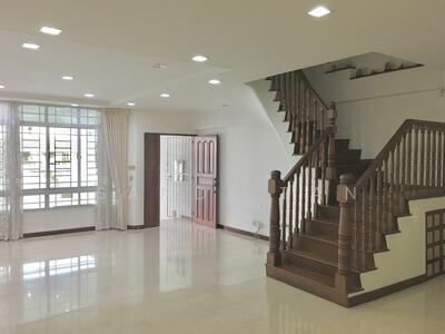 For Rent - Serangoon Garden Estate - 5 bedrooms with helper room
