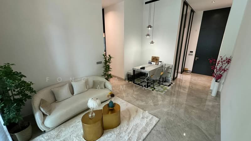 Martin Modern, 10 Martin Place, 3 Bedrooms, 1,012 sqft, Apartment For Rent, by Fong Lai Cheng Jasmine, 23749339 - Living and Dining Area - PropertyGuru.com.sg