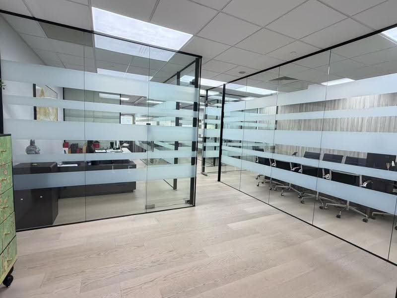 TripleOne Somerset, 111 Somerset Road, Orchard / River Valley, 1,346 sqft, Office For Sale, by Legend Lin, 23749978 - Interior - CommercialGuru.com.sg