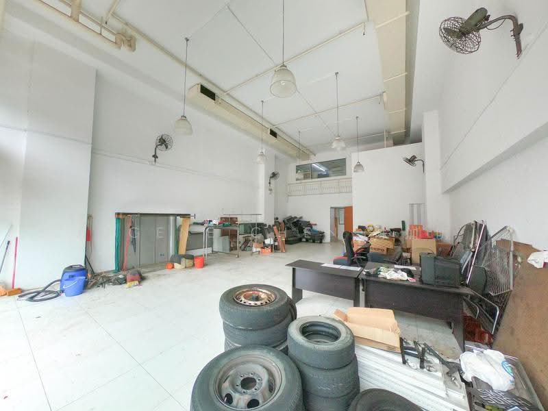 Toh Guan Centre, 21 Toh Guan Road East, Boon Lay / Jurong / Tuas, 1,200 sqft, Factory / Workshop (B2) For Rent, by Eugene Chen 陈加明, 23750943 - CommercialGuru.com.sg