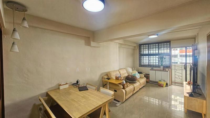 11 Holland Drive, 11 Holland Drive, Tanglin / Holland / Bukit Timah, 2 Bedrooms, 700 sqft, HDB Flat For Rent, by Sam Chin, 23751713 - Living Room - PropertyGuru.com.sg