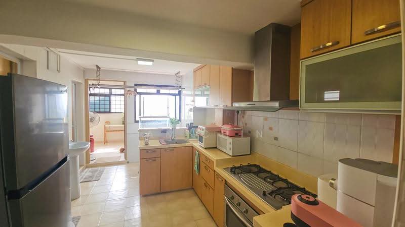 11 Holland Drive, 11 Holland Drive, Tanglin / Holland / Bukit Timah, 2 Bedrooms, 700 sqft, HDB Flat For Rent, by Sam Chin, 23751713 - Kitchen - PropertyGuru.com.sg