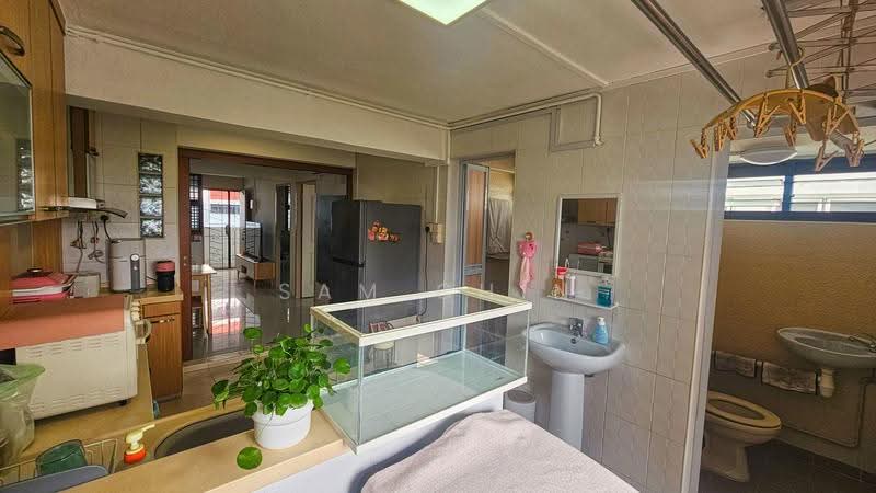 11 Holland Drive, 11 Holland Drive, Tanglin / Holland / Bukit Timah, 2 Bedrooms, 700 sqft, HDB Flat For Rent, by Sam Chin, 23751713 - Kitchen - PropertyGuru.com.sg