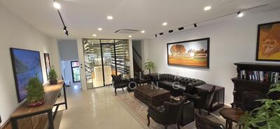 For Rent - Emerald hill Road Peranakan Conservation House with car park