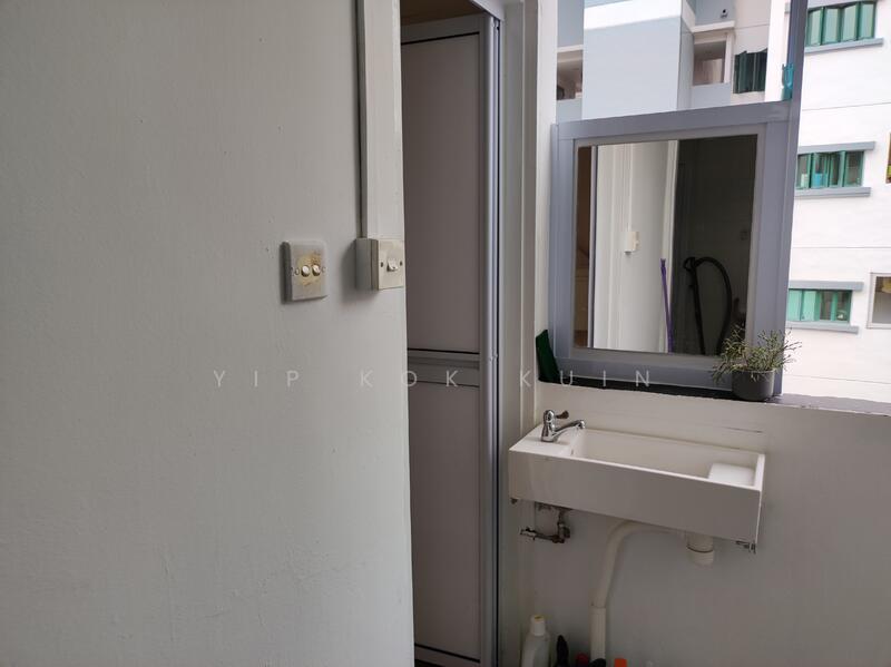 Wu De Building, 6A Beatty Road, Room Rental, 100 sqft, Apartment For Rent, by Yip Kok Kuin, 23756524 - common bath - weekly cleaning provided - PropertyGuru.com.sg