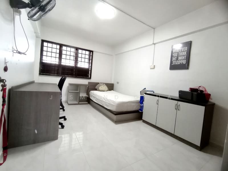 523 Bedok North Street 3, 523 Bedok North Street 3, 3 Bedrooms, 990 sqft, HDB Flat For Rent, by Jesmond Chua, 23757855 - 1st CommonRoom 1 - PropertyGuru.com.sg