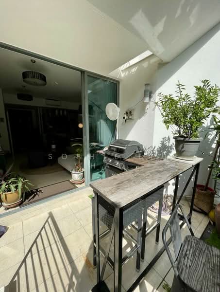 Watermark Robertson Quay, 5 Rodyk Street, 2 Bedrooms, 1,054 sqft, Apartment For Rent, by Sophie Liu Hao, 23762036 - PropertyGuru.com.sg