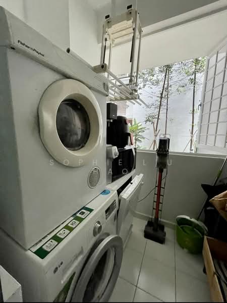 Watermark Robertson Quay, 5 Rodyk Street, 2 Bedrooms, 1,054 sqft, Apartment For Rent, by Sophie Liu Hao, 23762036 - PropertyGuru.com.sg