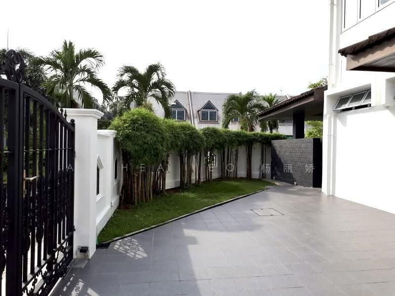 9 Seletar crescent, Seletar crescent, Seletar / Yio Chu Kang, 3 Bedrooms, 2,800 sqft, Semi-Detached House For Rent, by Anthea Yeo 杨丽娇, 23762358 - PropertyGuru.com.sg