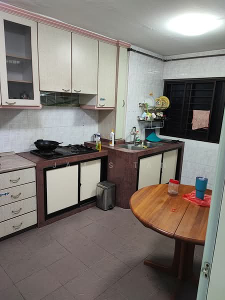 714 Bedok Reservoir Road, 714 Bedok Reservoir Road, Room Rental, 150 sqft, HDB Flat For Rent, by James Tan, 23762951 - PropertyGuru.com.sg
