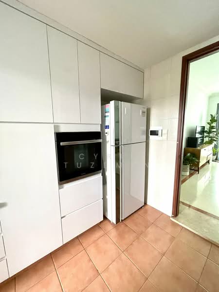 Melrose Park, 93 Kellock Road, 3 Bedrooms, 1,346 sqft, Condominium For Rent, by Cyril Tuzemen, 23765636 - PropertyGuru.com.sg