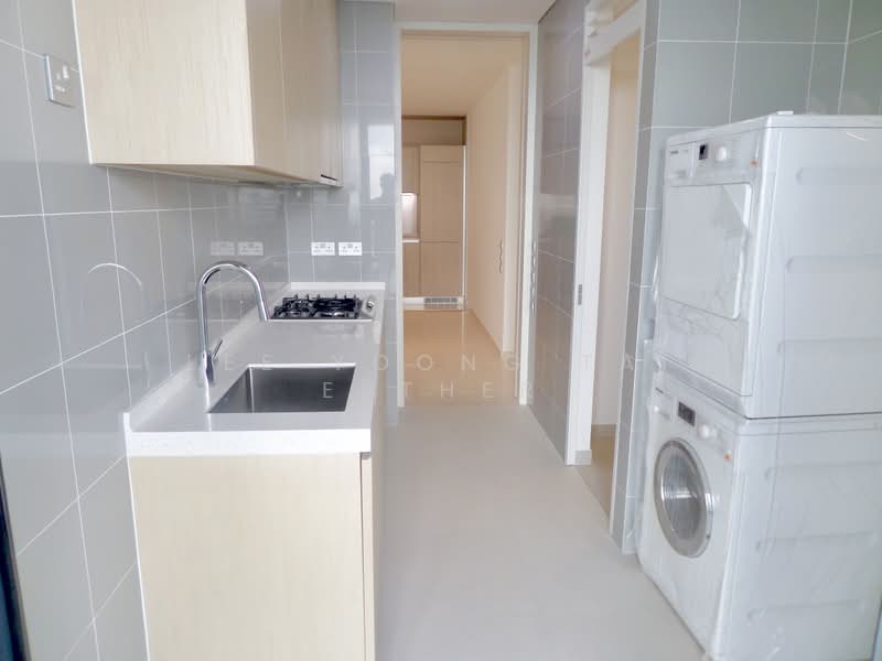DUO Residences, 1 Fraser Street, 3 Bedrooms, 1,722 sqft, Apartment For Sale, by Lee Yoong Tai Esther, 23767405 - wet kitchen - PropertyGuru.com.sg