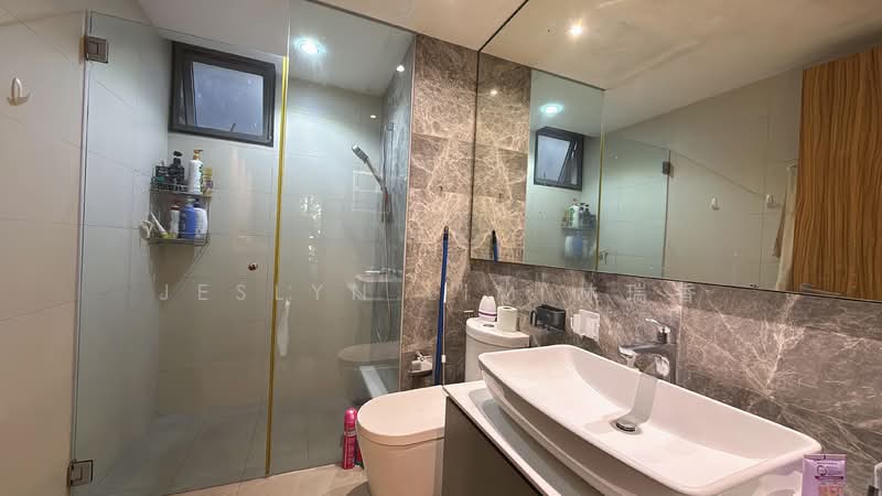 FLO Residence Condominium For Sale at S$ 1,600,000 | PropertyGuru Singapore