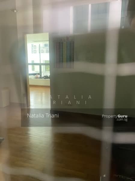 One Oxley Rise, 1 Oxley Rise, 1 Bedroom, 753 sqft, Apartment For Sale, by Natalia Triani, 23770195 - Aircon-ed gym at L2 - PropertyGuru.com.sg