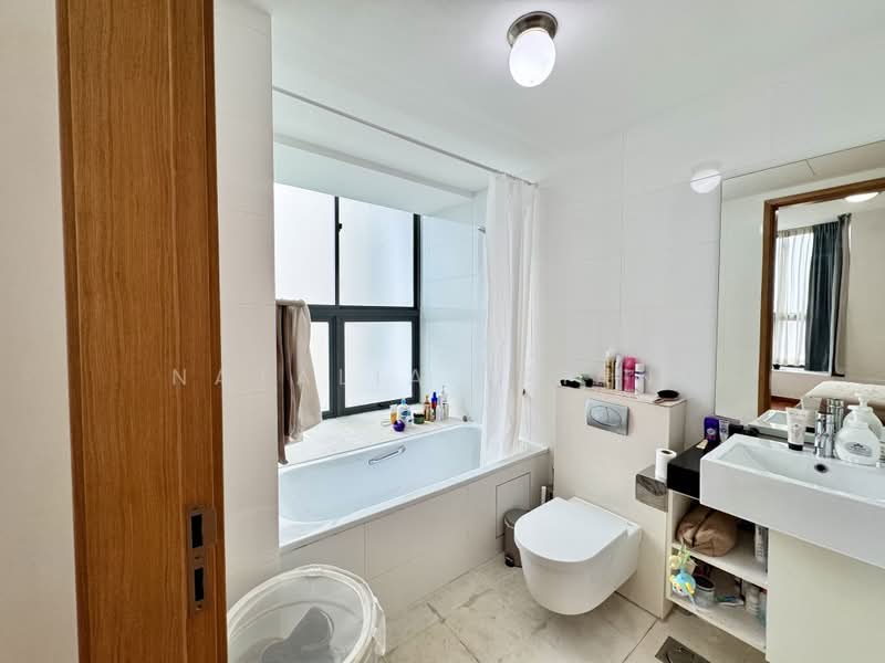 One Oxley Rise, 1 Oxley Rise, 1 Bedroom, 753 sqft, Apartment For Sale, by Natalia Triani, 23770195 - PropertyGuru.com.sg