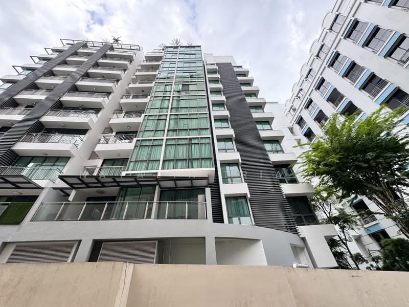 One Oxley Rise, 1 Oxley Rise, 1 Bedroom, 753 sqft, Apartment For Sale, by Natalia Triani, 23770195 - PropertyGuru.com.sg