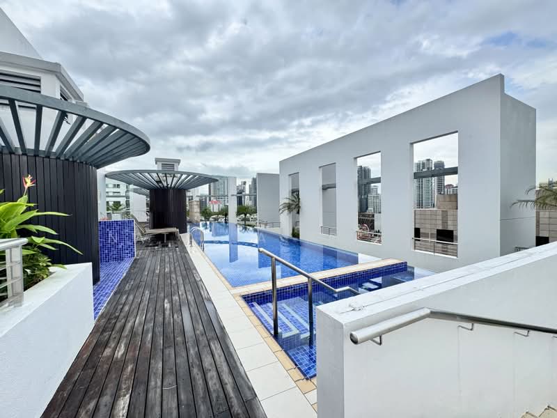 One Oxley Rise, 1 Oxley Rise, 1 Bedroom, 753 sqft, Apartment For Sale, by Natalia Triani, 23770195 - Roof-top pool - PropertyGuru.com.sg