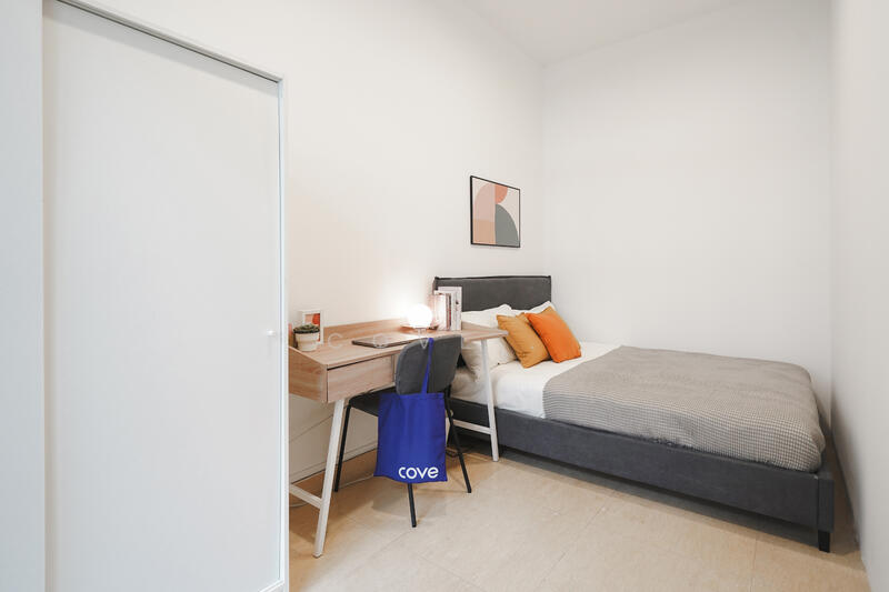 Yellow room - standard