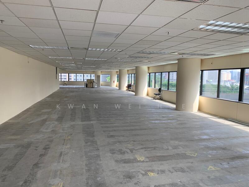 Raffles City Tower, 250 North Bridge Road, 10,700 sqft, Office For Rent, by Kwan Wei Hoe, 23774116 - CommercialGuru.com.sg
