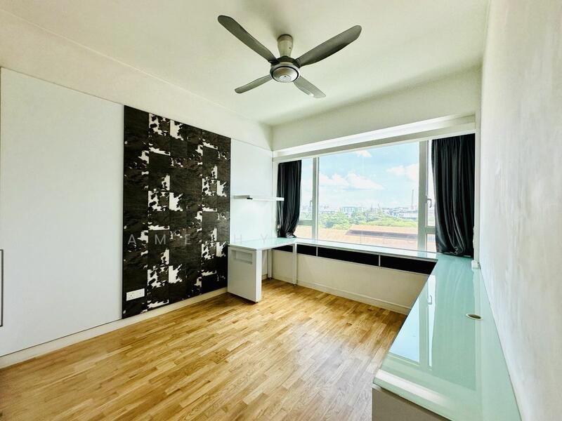 For Rent - The Centris