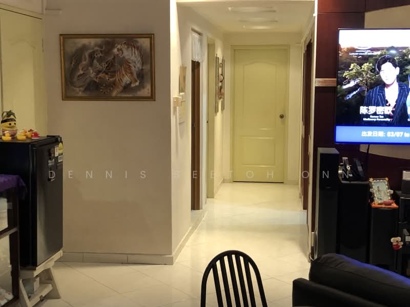 688 Jurong West Central 1, 688 Jurong West Central 1, Room Rental, 130 sqft, HDB Flat For Rent, by Dennis Seetoh Onn, 23774463 - Passageway to rooms - PropertyGuru.com.sg