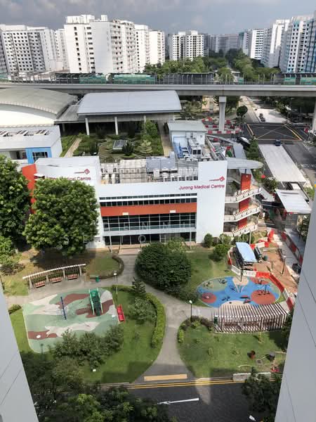 688 Jurong West Central 1, 688 Jurong West Central 1, Room Rental, 130 sqft, HDB Flat For Rent, by Dennis Seetoh Onn, 23774463 - Besides Library(NLB), JMC, Community Club - PropertyGuru.com.sg